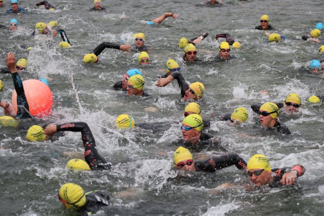 Das Schwimmen